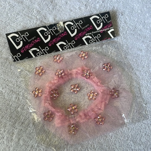 Dasha Designs - pink net bun cover w/ pink rhinestone flowers - ballerina bun - Picture 3 of 9